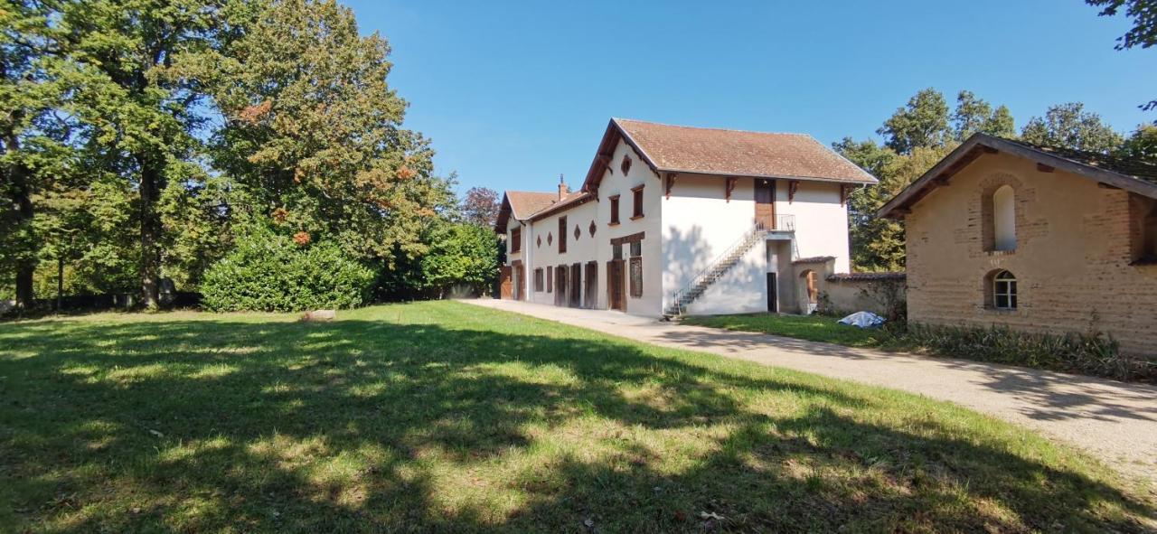 Aux Domaines D'Automne Apartment Peronnas Ngoại thất bức ảnh